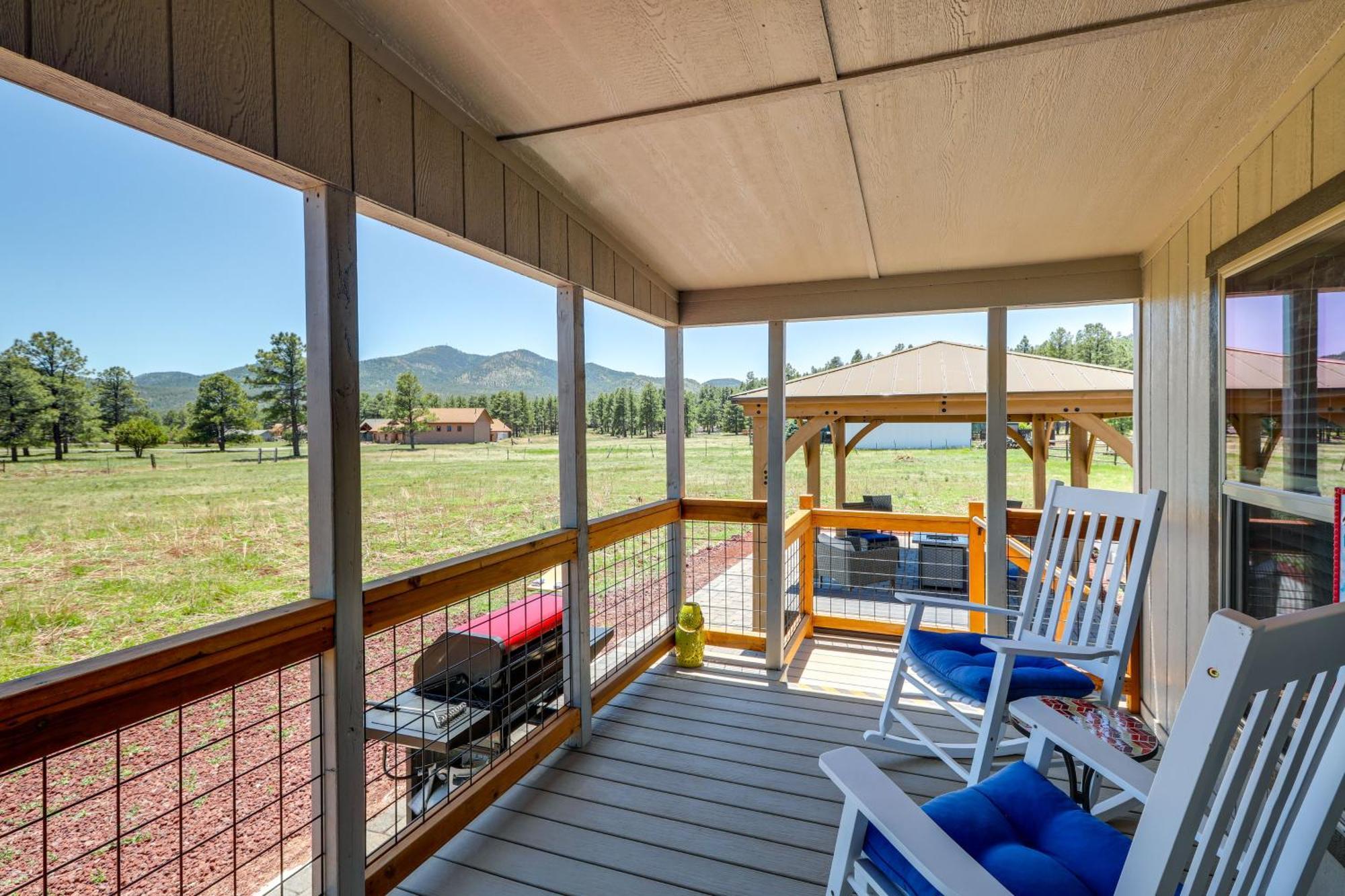 Williams Home With Fire Pit And Mountain Views! Екстер'єр фото